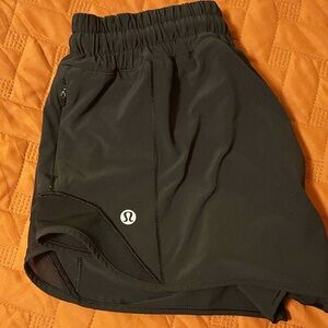 Hotty Hot Low-Rise Lined Short 2.5"